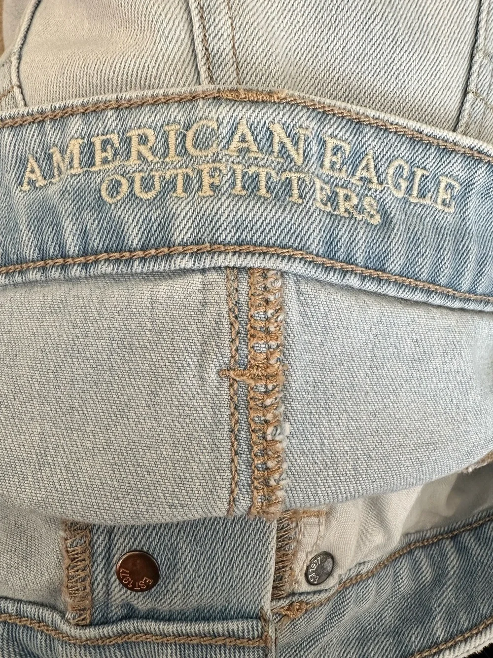 American Eagle Denim Jean Mini Skirt Light Wash Distressed Raw Hem Y2K Size 0
